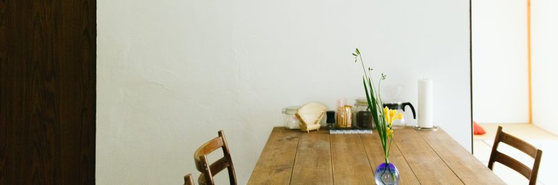 kitchen table at coya cottage shimoda izu